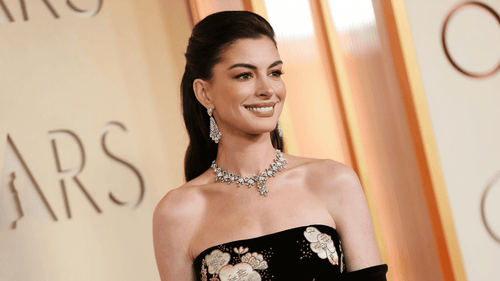 Anne Hathaway retoma su papel como Andy Sachs en El diablo viste a la moda 2, uno de sus seis estrenos programados para este 2026. Créditos: Getty Images
